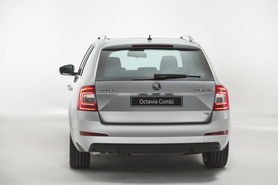  Skoda Octavia Combi 2013 года  (фото 2 из 26)